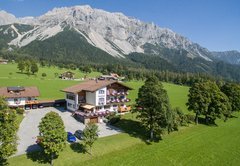 Sonnhofansicht Sommer